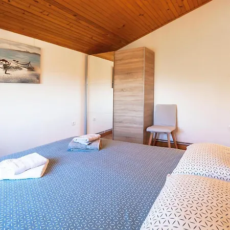 Daire 1 Bedroom Awesome In *