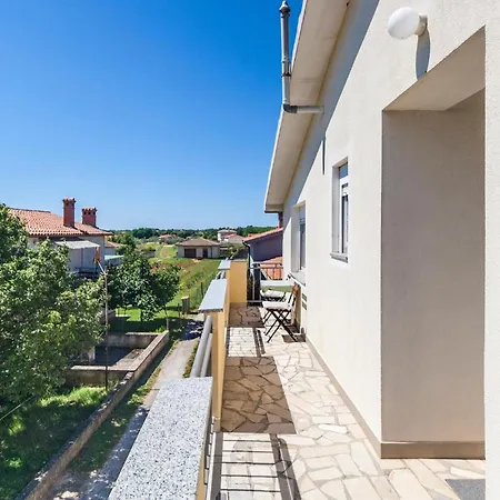 1 Bedroom Awesome In Daire