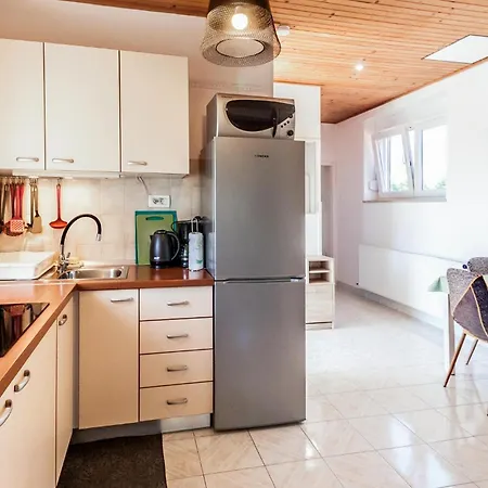 1 Bedroom Awesome In